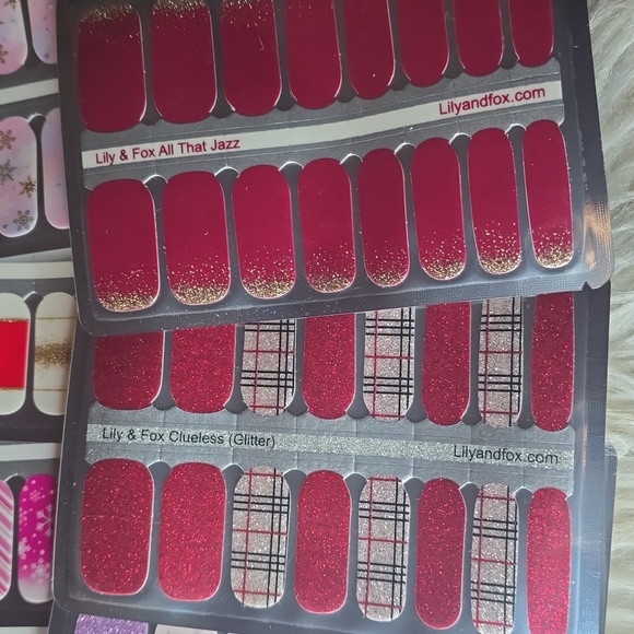 Lily & Fox bundle of 20 nail wraps Christmas themed & glitter #10 - Picture 9 of 9